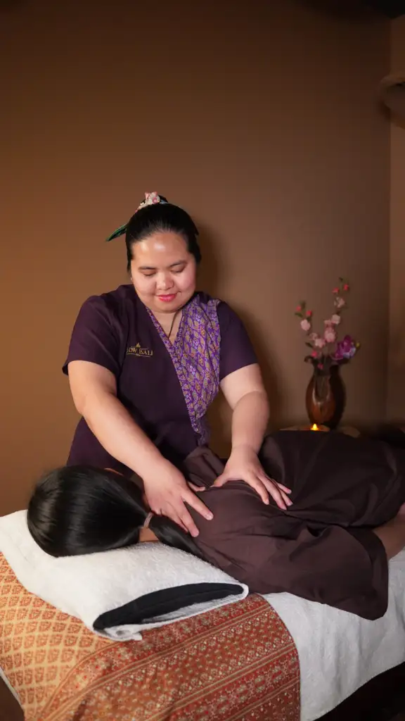 Masaje shiatsu en Slow Bali Spa Barcelona